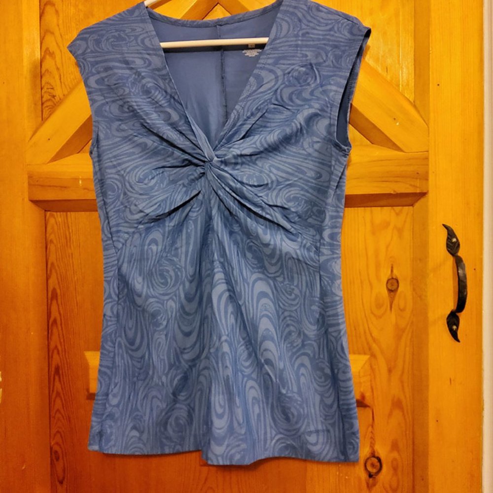 Patagonia Blue Sleeveless Bhanda Twist Front Top